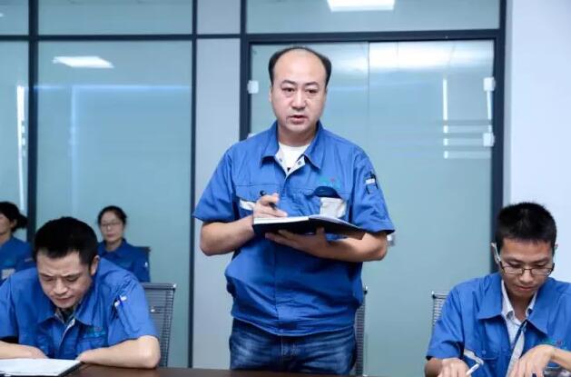 大連金通電子有限公司各部門負(fù)責(zé)人依次發(fā)言，介紹自己在管理中遇到的困惑