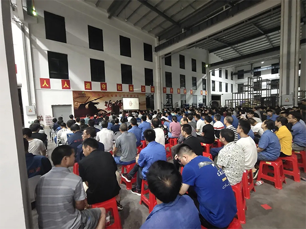 《感恩、自律、成長(zhǎng)》的專(zhuān)題培訓(xùn)